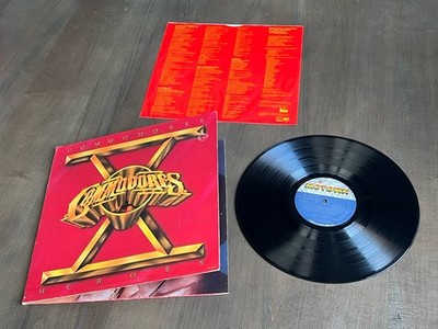 Commodores Heroes LP M8 939M1 1980 VG+ Vinyl EX Gatefold & Red Lyrics Sleeve