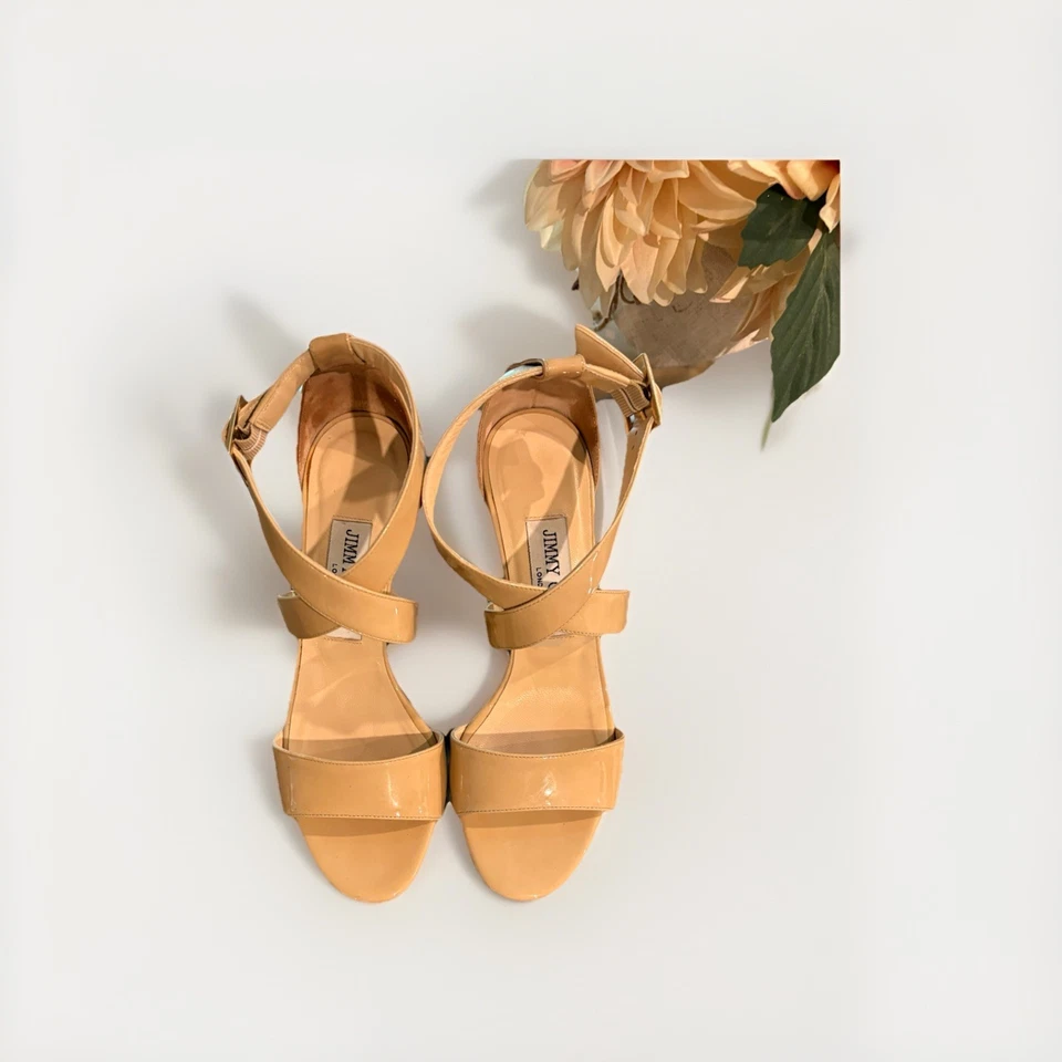 Sandalia Jimmy Choo Tirantes, Beige, Talla 36/US Mujer’s 6, Usada Buen Estado Foto 2 de 4