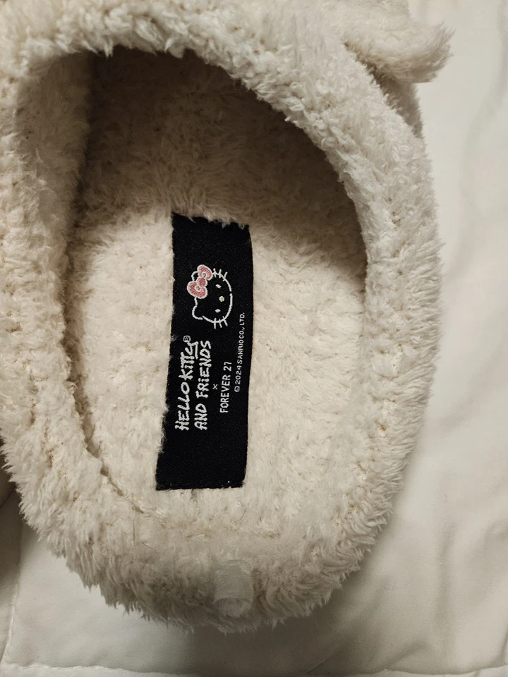 Zapatillas de casa Hello Kitty Sanrio para mujer talla grande 8-9 FOREVER 21 plataforma Foto 4 de 4