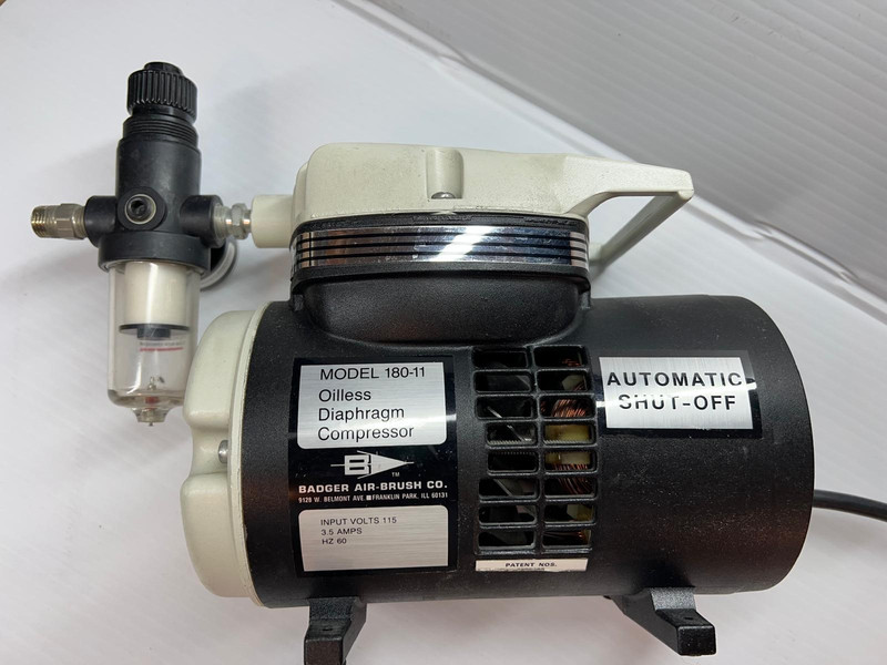 Badger Model 180-11 Oilless Diaphragm Air Compressor &Regulator-Gauge-Trap Filtr