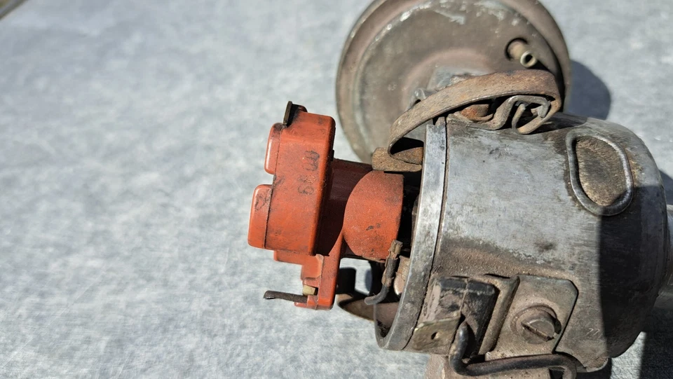 BMW E21 E12 E10 1502-2002 Distribuidor de encendido BOSCH 0231181016 Motor M10 JFUD4 Foto 4 de 4