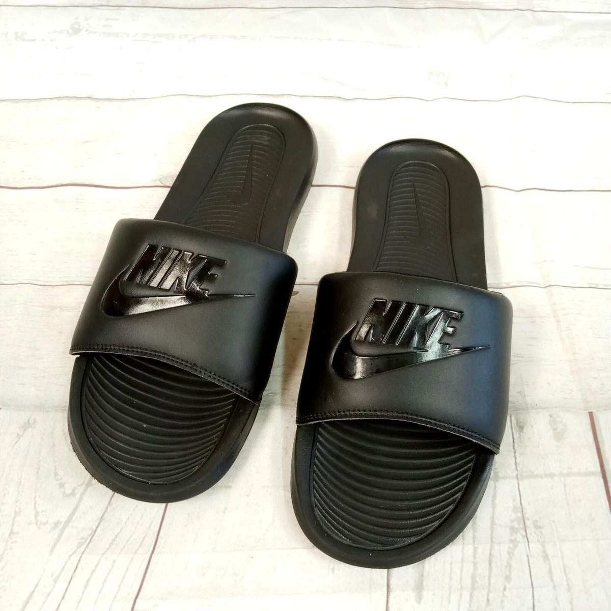 Size 8 shop nike slides