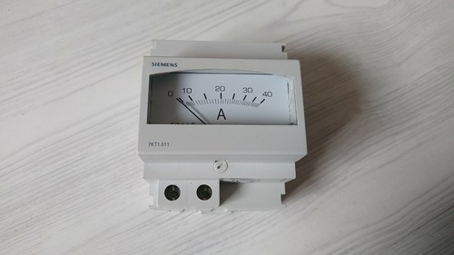 SIEMENS 7KT1 011 Amperemeter 40A BHKW Solar Einspeisung Hutschiene Originalverp - Bild 2 von 7