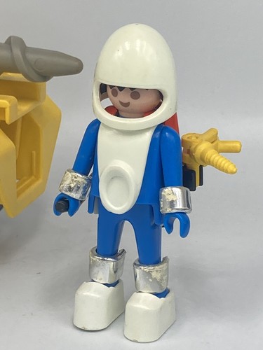 PLAYMOBIL Vintage Playmo Space Engin Véhicule Spatial Perforant + Personnage - Photo 2/8