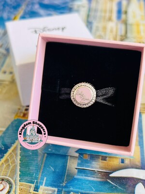 2024 Disney Parks Pandora Charm Daisy Duck Autograph NEW