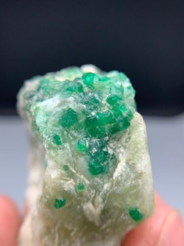 105GM | OMG Top Green Emerald Crystal Cluster On Matrix Specimen | Swat Pakistan - Bild 4 von 17