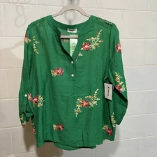 Anthropologie Kindred Women's Blouse Petite PXL Green V-neck Boho Embroidered