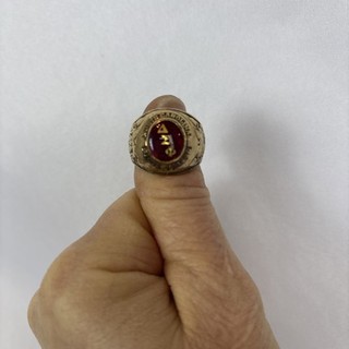 Anillo de piedra roja 22 gramos de oro de 10 quilates 1989 Carolina del Norte Carolina del Norte clase universitaria estatal