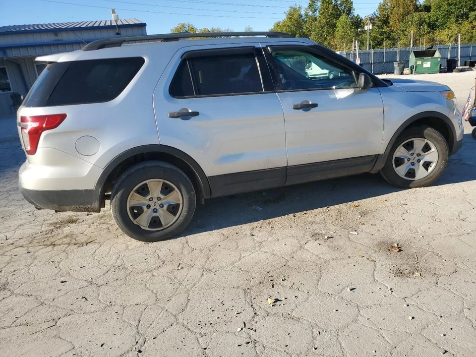 Conjunto de filtro de aire usado se adapta a: Ford Explorer 2013 3,5 L sin turbo grado A Foto 3 de 4