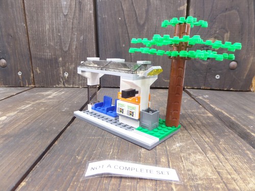 Lego Town City Square Tráfico Tranvía Monorraíl Estación #60097 NO COMPLETO (1) DESAPARECIDO - Imagen 11 de 12