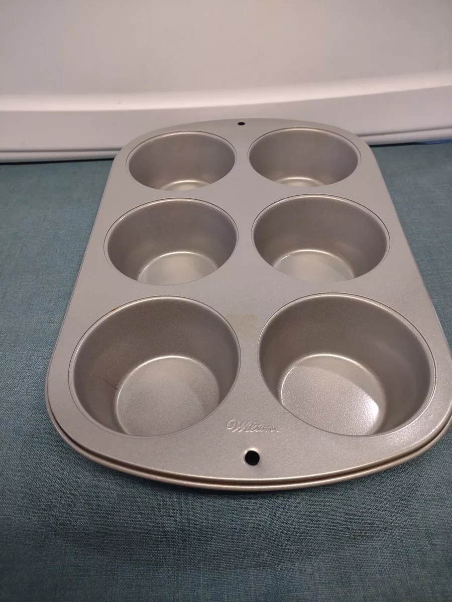 Wilton Jumbo 6 Cup Muffin Pan