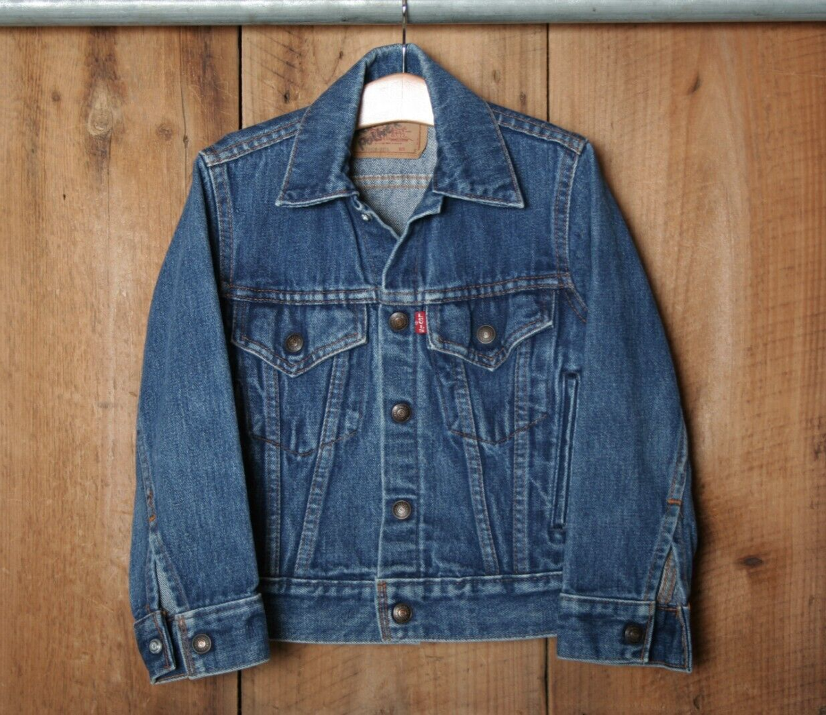 LEVI’S denim jacket Vintage Levi's Denim Trucker Jacket Size 40 75505-0217