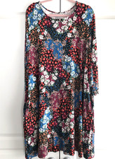 Time And True Multicolored Floral Dress Size XXXL (22)  Pockets Knee Length