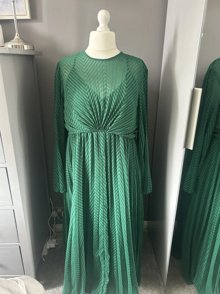 slim fit dress slacks Orion Dress in Green Sequin Xs main image 0