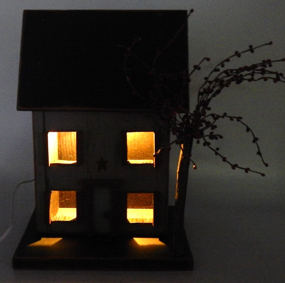 Primitive Wooden Large Painted Farm Saltbox Country Rustic Lighted 15" T House - Image 2 of 4