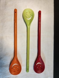 VTG Kool Aid Promotional 12" Stirring Mixing Smiley Face Plastic Spoon AS-IS