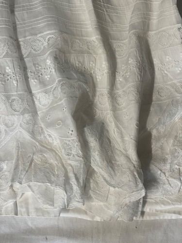 Lot de vêtements anciens brodé main magnifique - Foto 10 di 17