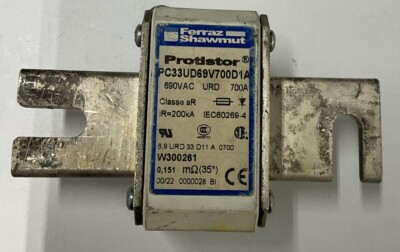 Ferraz Shawmut PC33UD6999V700D1A Protistor Fuse 700A 690VAC Ferraz Shawmut PC33UD6999V700D1A Protistor Fuse 700A 690VAC