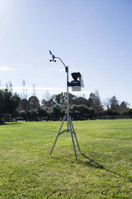 Davis 7716 Vantage Pro and Pro2 Weather Station Mounting Tripod Pole Mount Stand