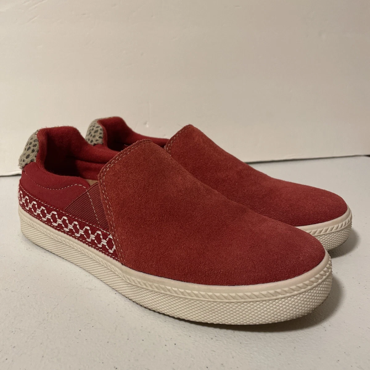 Earth Origins Zandel Red Pepper Suede Slip On Shoes Womens Size 6