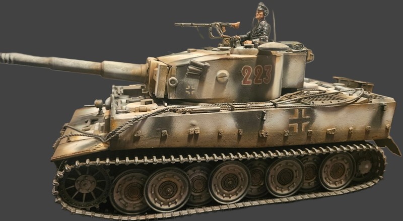 1:18 WWII German Tiger Tank Custom Paint/Effects 21st Century Toys.
