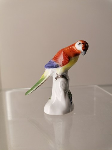 Meissen Figur Papagei Miniatur 1. Wahl, Höhe ca. 5 cm, Top Modell Nr. 11