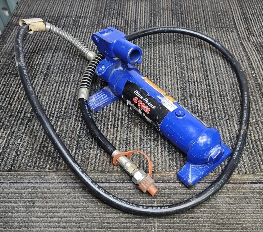 Blue Point Body Repair Kit Series a YA1544A 4 Ton W/ Case Lightly