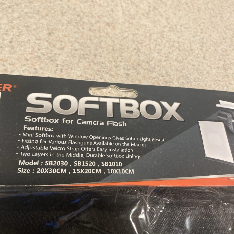 NEEWER Flash Diffuser Light Softbox 6" x 5", Universal, Collapsible NIB - Image 4 of 4