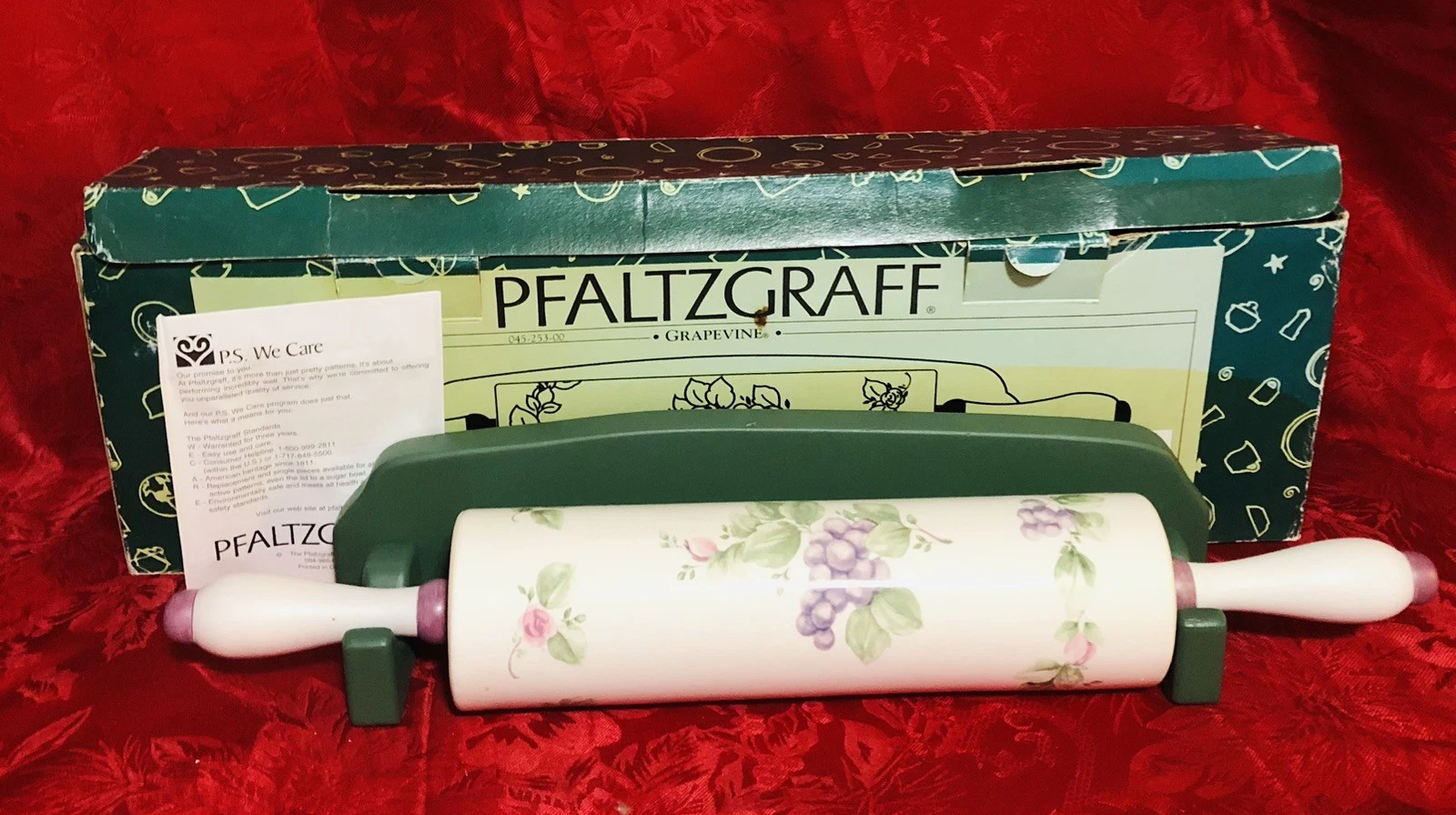 Pfaltzgraff Stoneware Rolling Pin With Wooden Holder Grapevine Pattern New