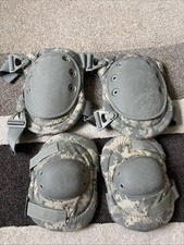 ONE SET MILITARY ELBOW PADS ONE SET OF MILITARY KNEE PADS