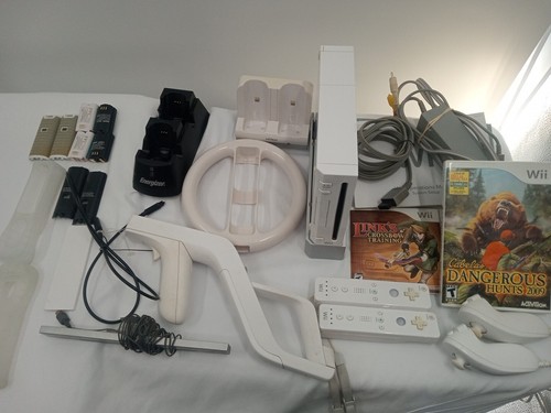 Nintendo Wii Console Bundle Lot System 2 Controllers Links Crossbow Zapper Plus