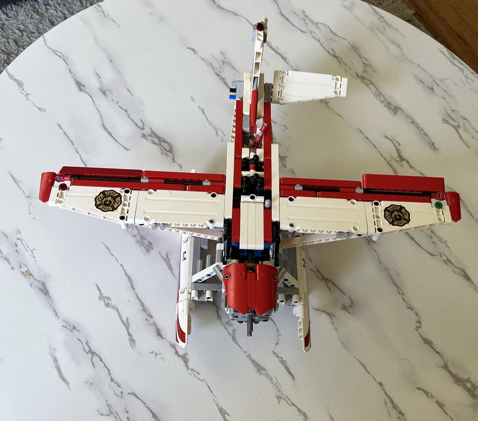 LEGO Technic 42040 Retirado Avión de Bomberos Modelo Juguete Set incompleto Foto 2 de 4