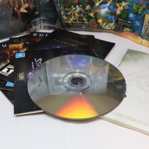 StarCraft II 2 Heart Of The Swarm Expansion Set 2012 Blizzard PC Game   - Picture 3 of 3