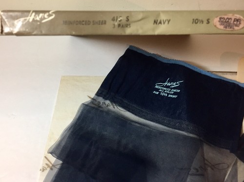 2 Boxes 10 1/2 X 33” HANES 415s FLAT KNIT Vintage nylon Flat Knit Stockings NAVY - Picture 3 of 11