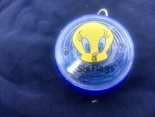 1994 SIX FLAGS AMUSEMENT PARK TWEETY BIRD BATTERY YOYO RED BLUE TOY WARNER BROS