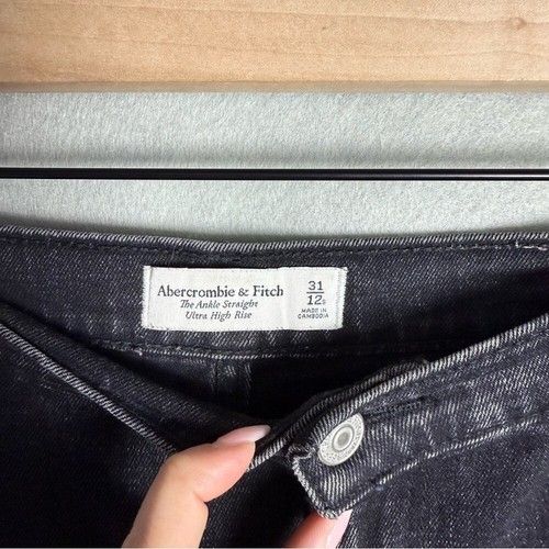 Abercombie & Fitch The Ankle Straight Ultra High Rise Black Distressed Jeans 31 - Picture 7 of 13