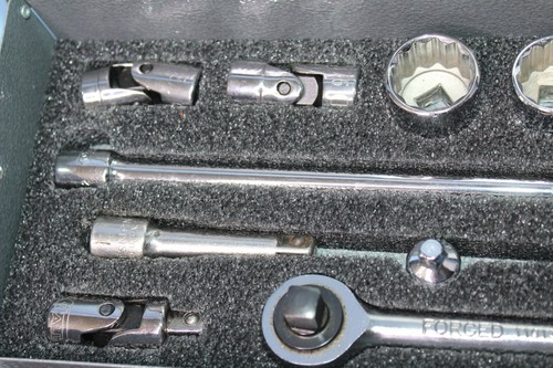 Juego de llaves de suministro Midland enchufe estándar 3/8" unidad 23 piezas en estuche de metal 5120 - Imagen 4 de 8