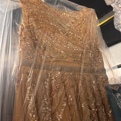 Mac Duggal Cap Sleeve Embellished Evening Gown Size 4 - Picture 6 of 6