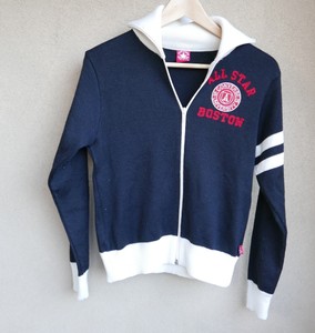 taglia felpa converse