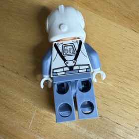 LEGO Star Wars Clone Trooper Pilot Sand Blue Arms Phase 2 Minifigure SW0266 Read