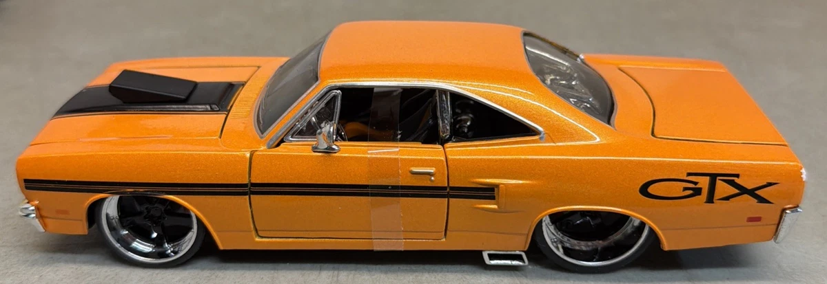 Maisto Plymouth 1:24 Diecast & Toy Vehicles for sale - eBay