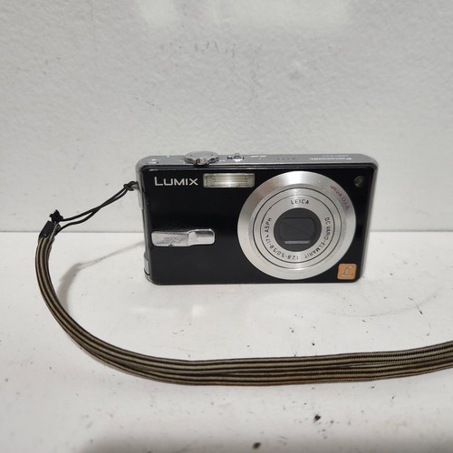 Panasonic Lumix DMC-FX7 5.0MP Digital Camera Black Working + Battery & Charger - Picture 2 of 6