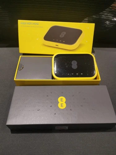 EE 4GEE WiFi Mini - Personal Hotspot - Model EE70-2AE8GB3