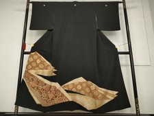 Heiwaya Kimono Luxury black tomesode piece embroidery flower arabesque pattern