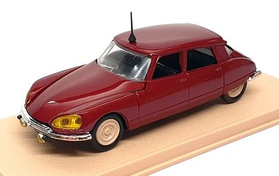 Eligor 1/43 Scale 2003 - Citroen DS 21 #39 Monte Carlo Rally 1972 - Dk. Red