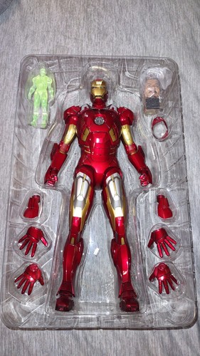 Hot Toys Marvel Avengers Iron Man Mark Vii 1/6th Scale Figure - Picture 6 of 8