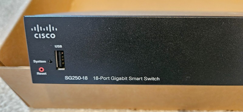 Cisco SG250-18 18-Port Gigabit Smart Switch + Rackmount Kit