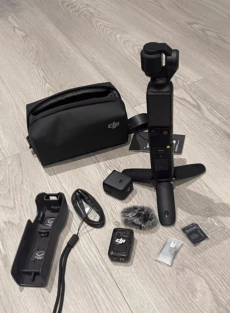 DJI Osmo Pocket 3 Bundle Vlogging Camera with 1'' CMOS, 4K/120fps Video, 1tb SD - Image 4 of 4