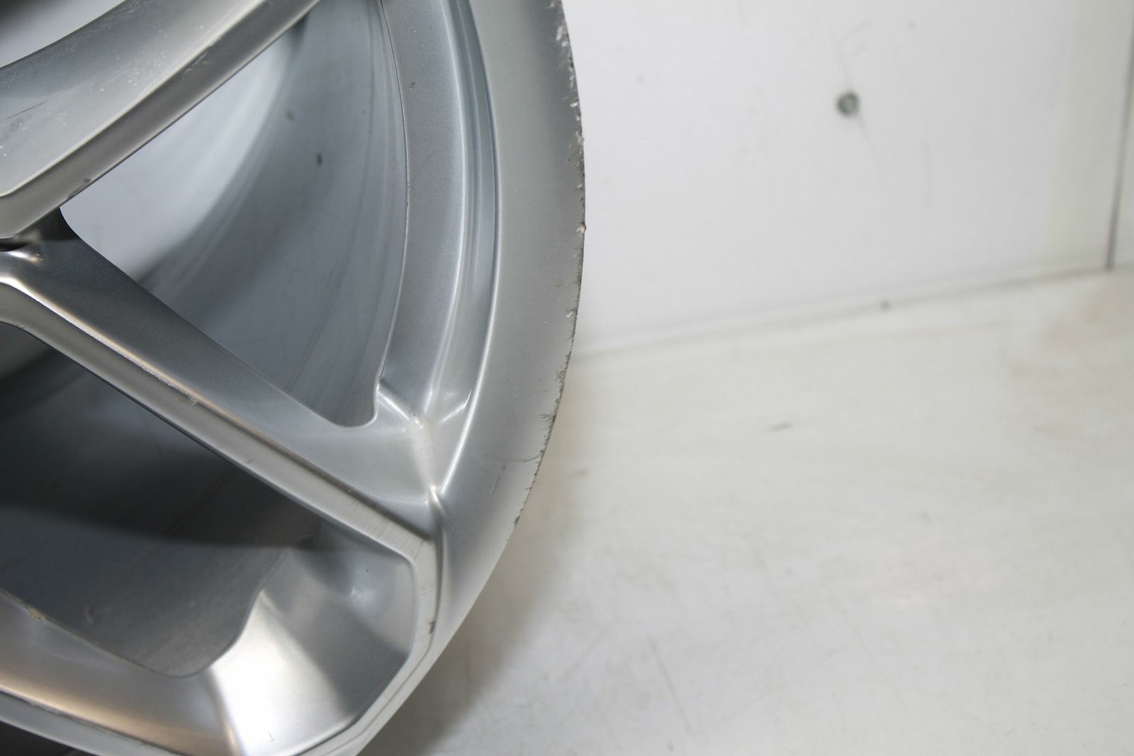 14-21 19 LAMBORGHINI HURACAN REAR WHEEL SINGLE OEM SILVER 19X11 ET40 5X112 2019