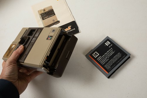 Fotocamera istantanea Kodak Partyflash (G3R) 1981 con manuale Eastman con cartuccia pellicola vuota - Foto 2 di 12